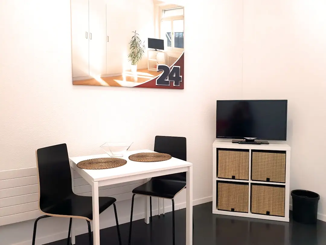 Möbliertes WG-Zimmer an der Albisriederstrasse in Zürich zur Miete