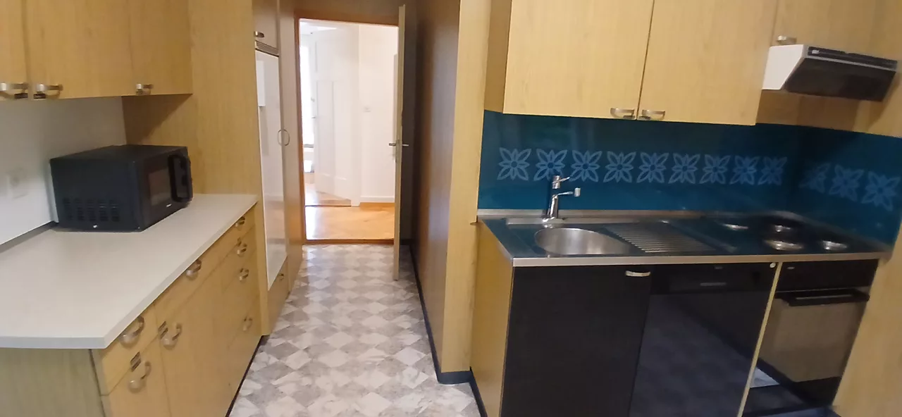 Möbliertes WG-Zimmer an der Waffenplatzstrasse in Zürich 18 m² zur Miete – Küche