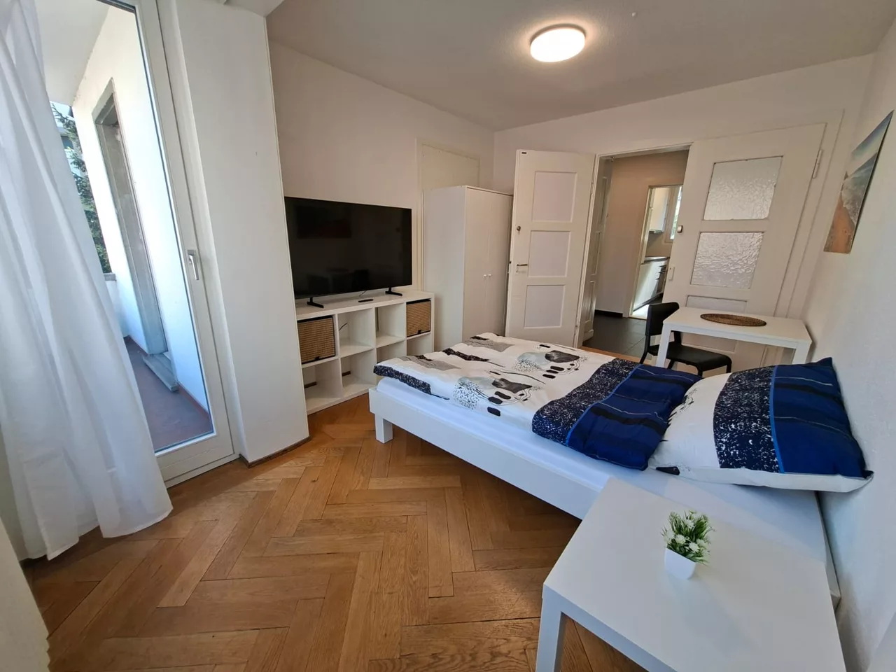 Möbliertes WG-Zimmer an der Universitätstrasse in Zürich zur Miete