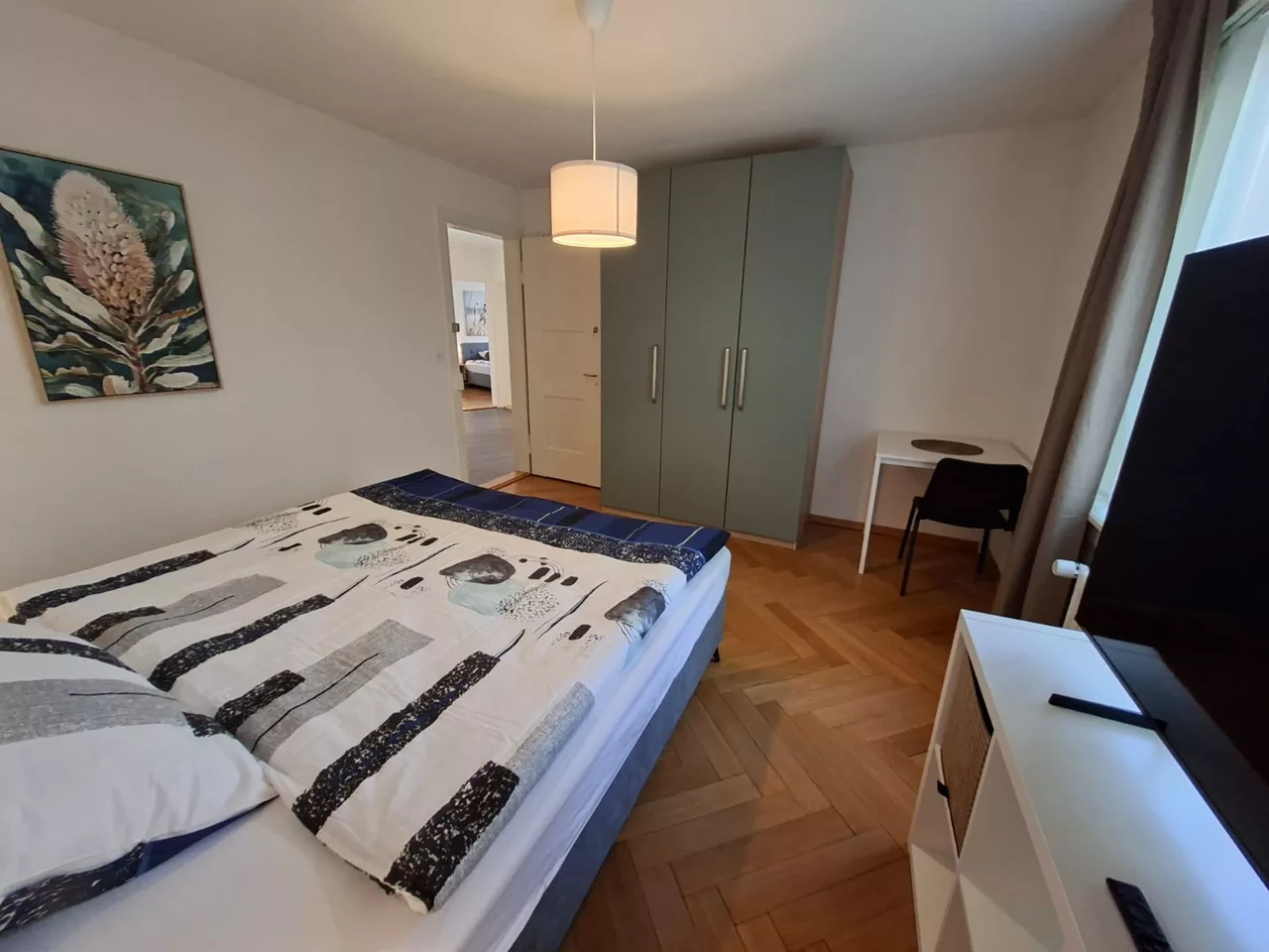 Möbliertes WG-Zimmer an der Universitätstrasse in Zürich zur Miete – Zimmer