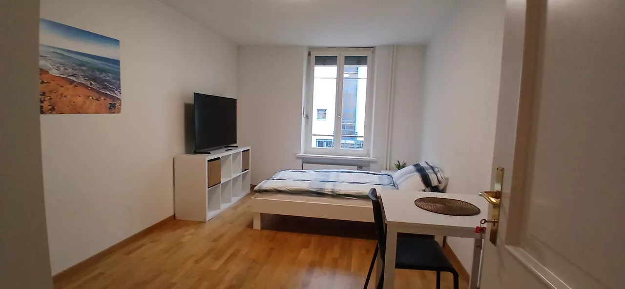 Möbliertes WG-Zimmer an der Minervastrasse in Zürich zur Miete