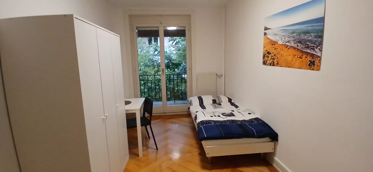 Möbliertes WG-Zimmer an der Waffenplatzstrasse in Zürich 12 m² zur Miete