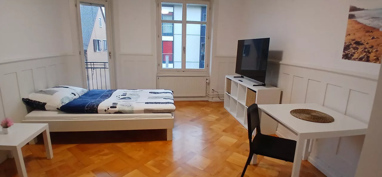 Möbliertes WG-Zimmer an der Waffenplatzstrasse in Zürich 18 m² zur Miete