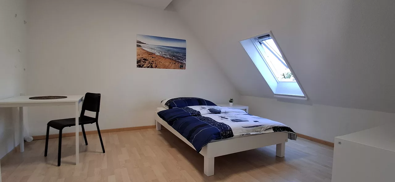 Möbliertes WG-Zimmer an der Giblenstrasse in Zürich 15 m² zur Miete