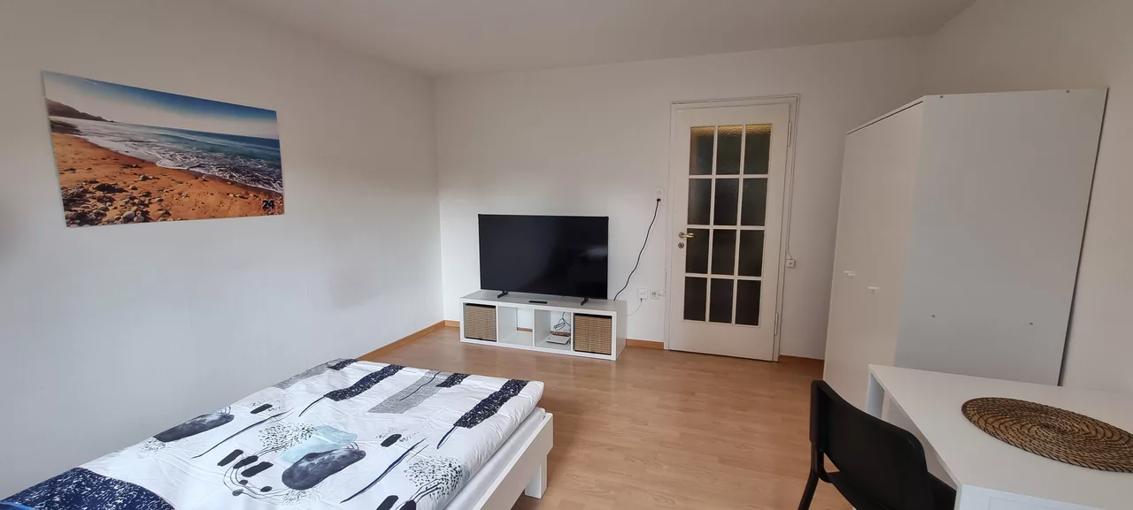 Furnished shared room on Englischviertelstrasse in Zürich 12 m² for rent